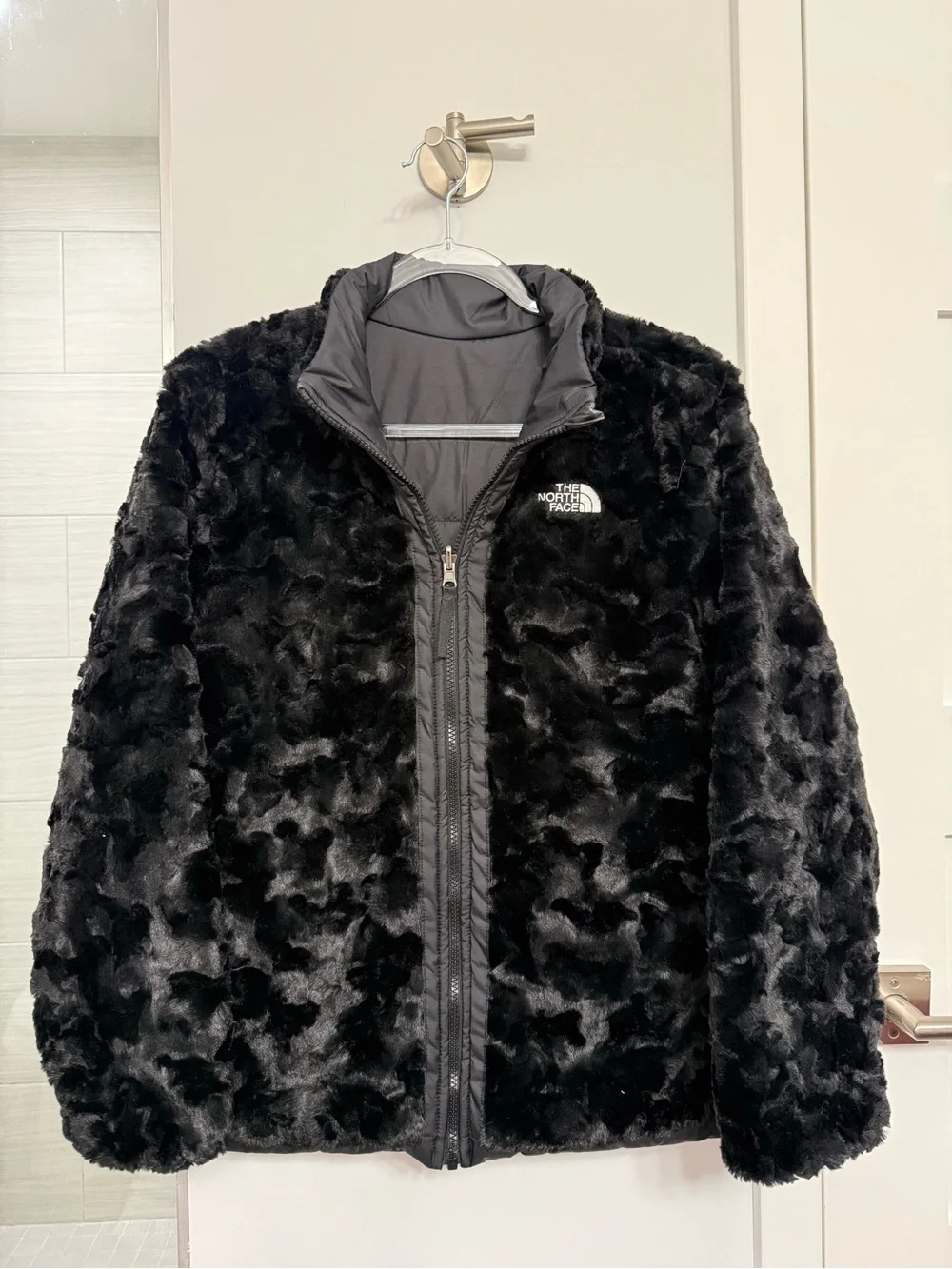 The North Face Black Quilted Faux-Fur Collar Puffer Jacket